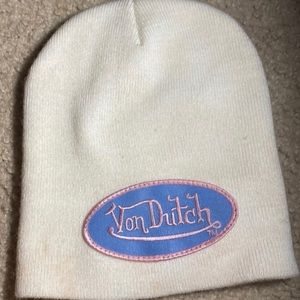 🌊💗 VON DUTCH BEANIE🌊💗